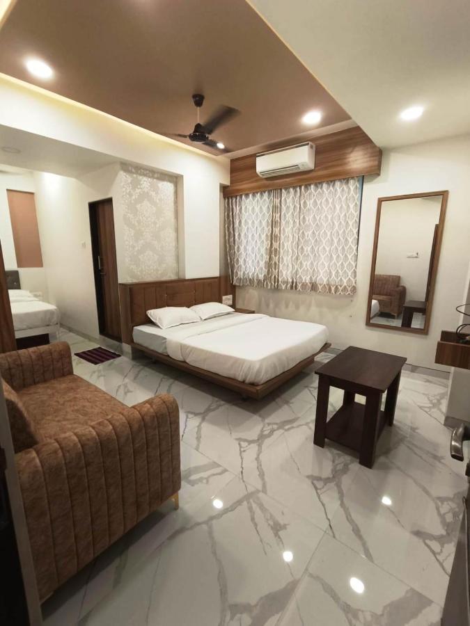 Sai Sagar Lodging & Boarding Ulhāsnagar Zewnętrze zdjęcie